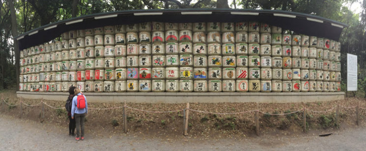 Tokyo_MeijiJingu-sake_2920-small